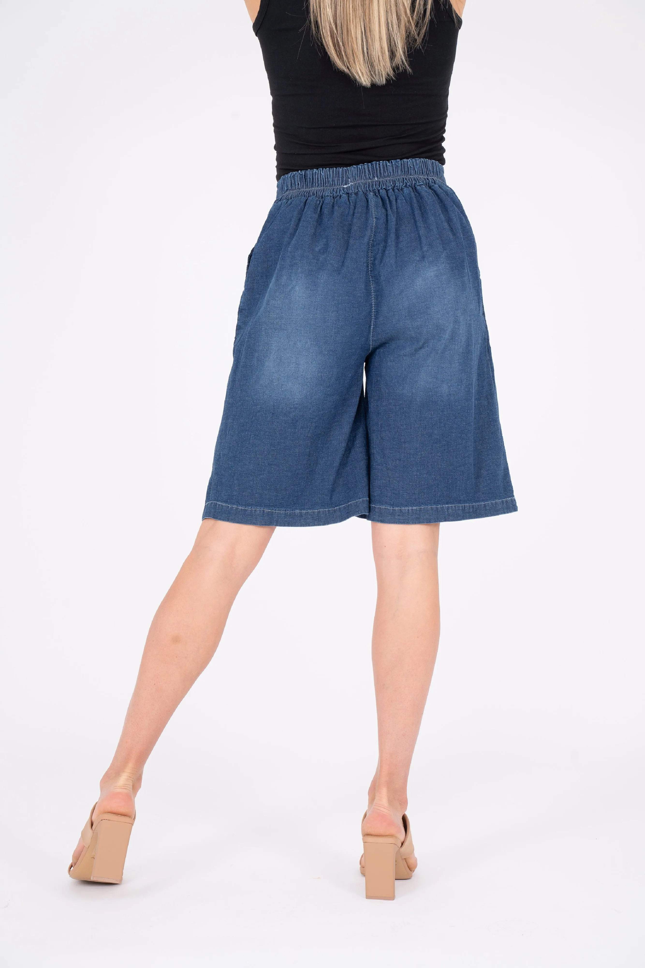 M Made in Italy  Ladies Woven Bermuda  Jeans